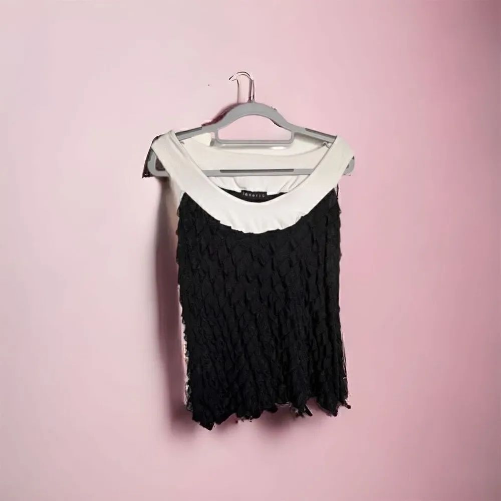Janeric black & white tank top women’s size xl